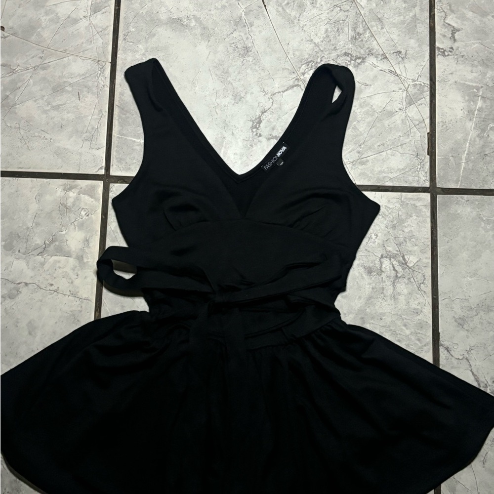 Black Sleeveless Dress